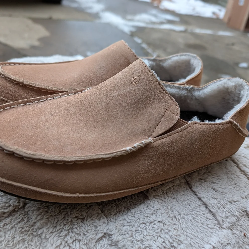 Women's Olukai Lined Fuzzy Tan Suede Slippers Size 11 - Picture 3 of 4